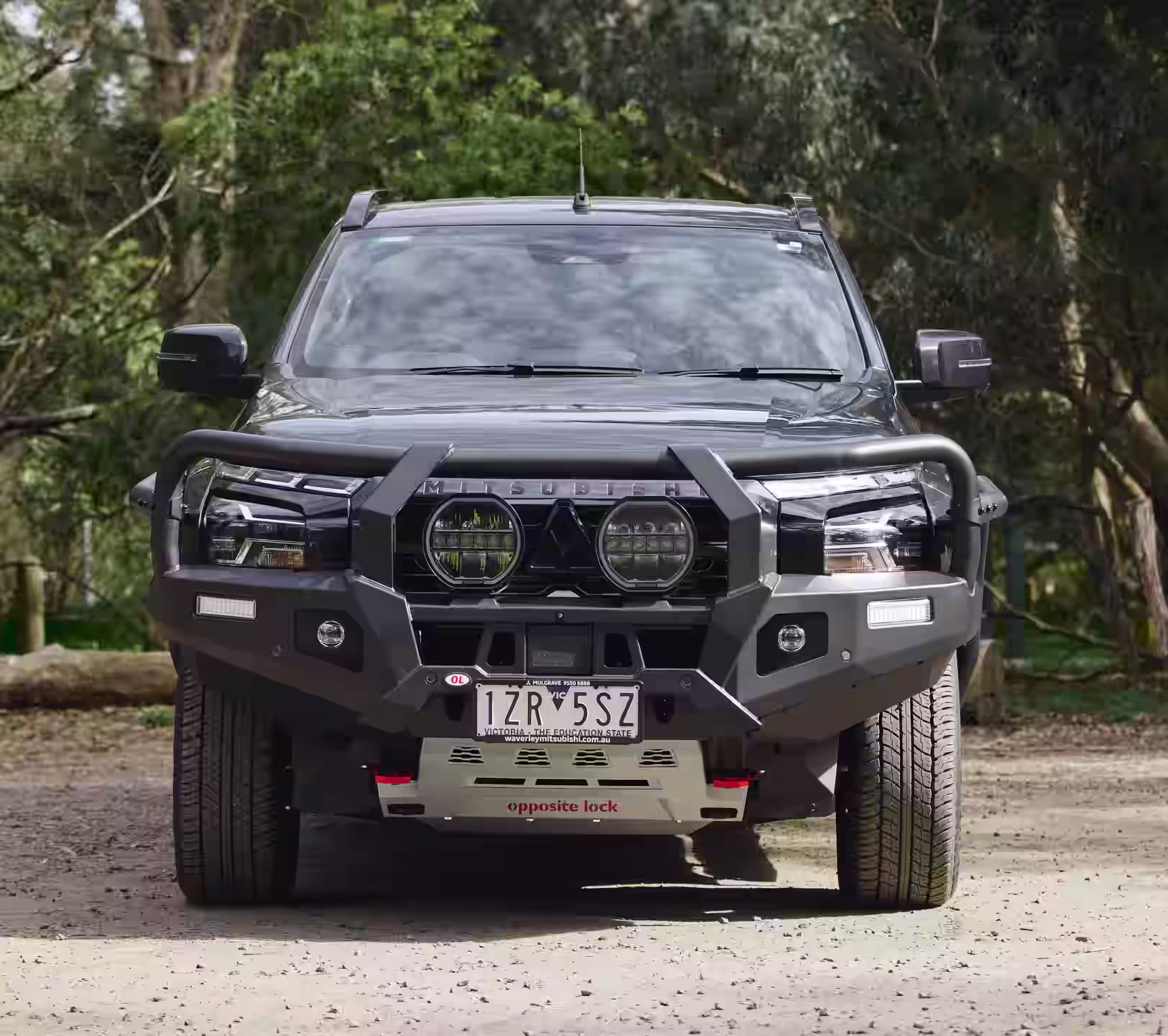 Mitsubishi Triton MV 2024+ Post Type Premium Bull Bar Opposite Lock