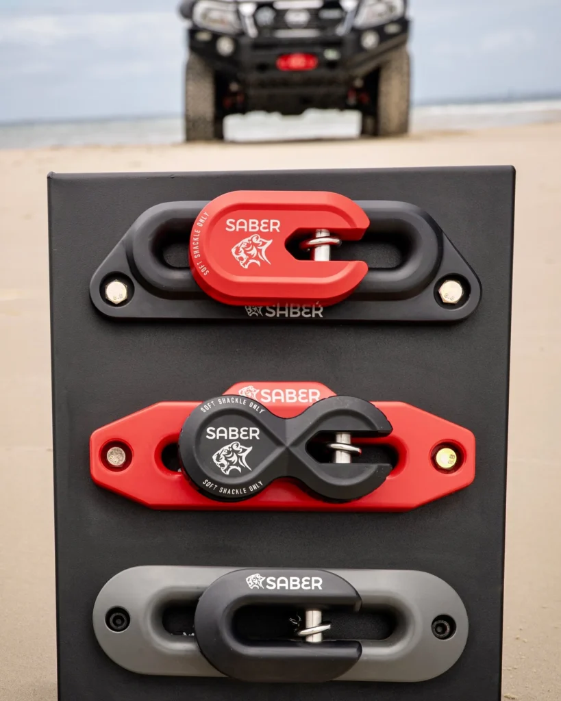 sabers-winch-shackles-recovery-gear-newcastle