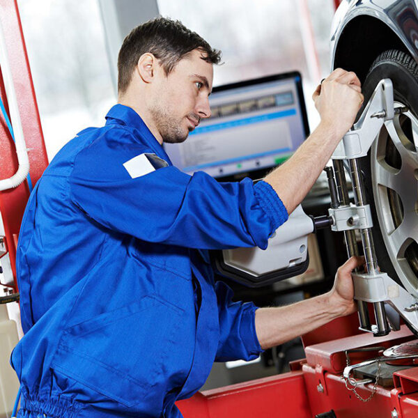 Large Vehicle Wheel Alignment in Newcastle