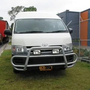 Toyota Hiace Commuter ECB Roo Bar