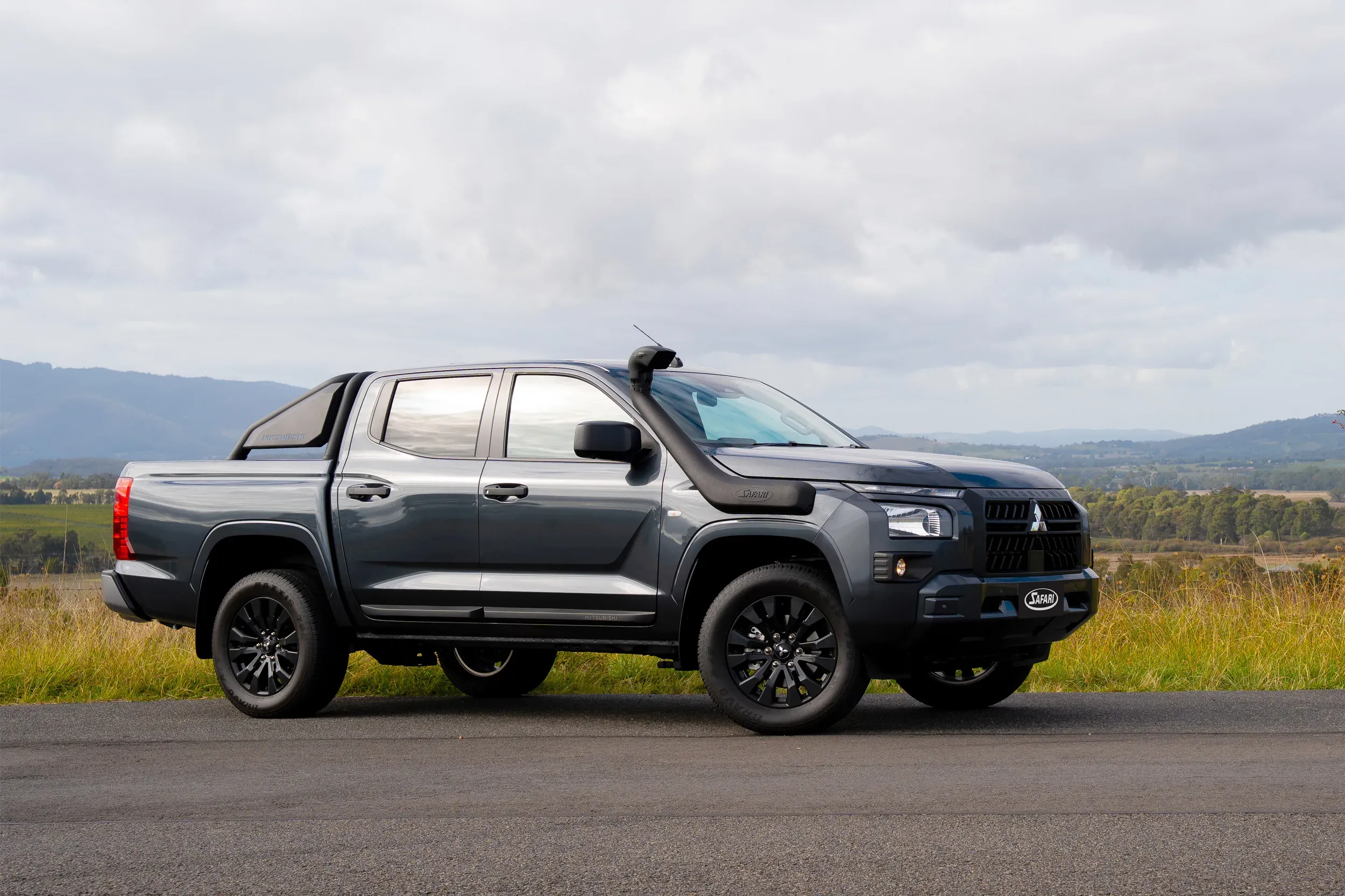 Mitsubishi MV Triton Snorkel