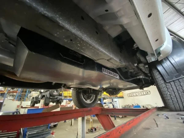 isuzu long range fuel tank 2020-present 145 liters replacement