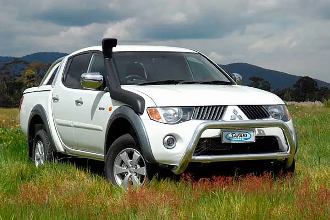 safari-snorkel-mitsubishi-triton-newcastle