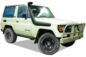 Safari SS71HF snorkel fitted on Toyota Bundera 2.4L Diesel – side profile view